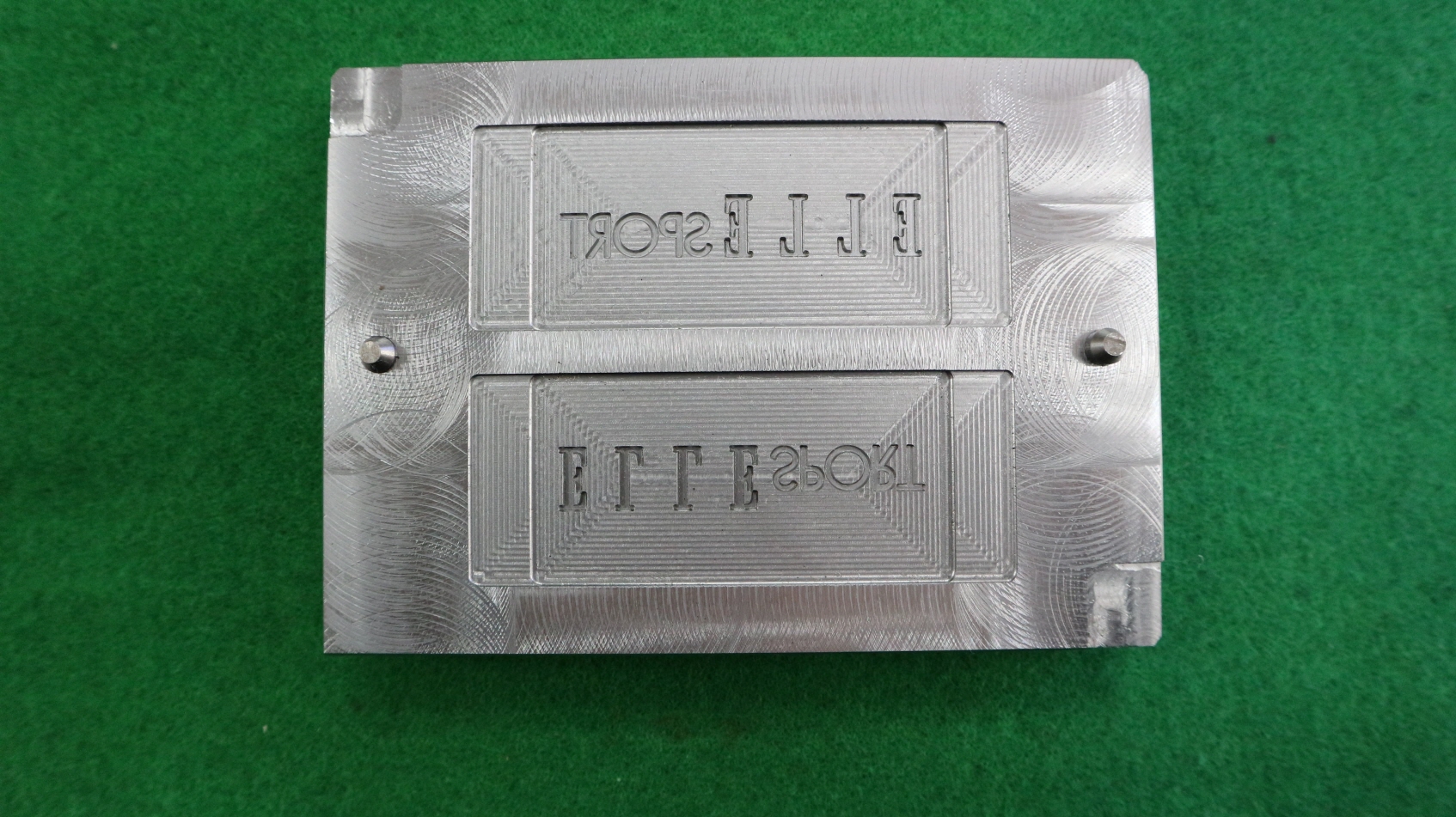 깊이 3.0 측벽5도 코너 R0.1